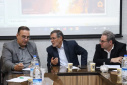 نشست اعضای هیأت‌رئیسه دانشگاه علوم پزشکی اراک با مسئولان شهرستان محلات برگزار شد
